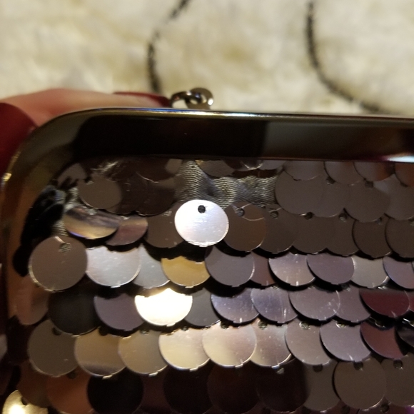 Forever 21 Sasha silver sequins evening bag. - Picture 9 of 10